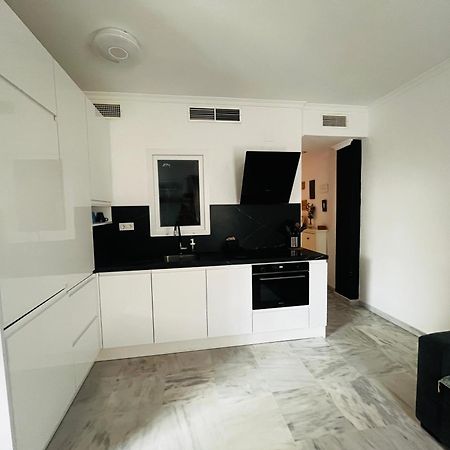 Piso En Zona Tranquila De - Torrequebrada Golf Apartment Benalmadena Exterior photo