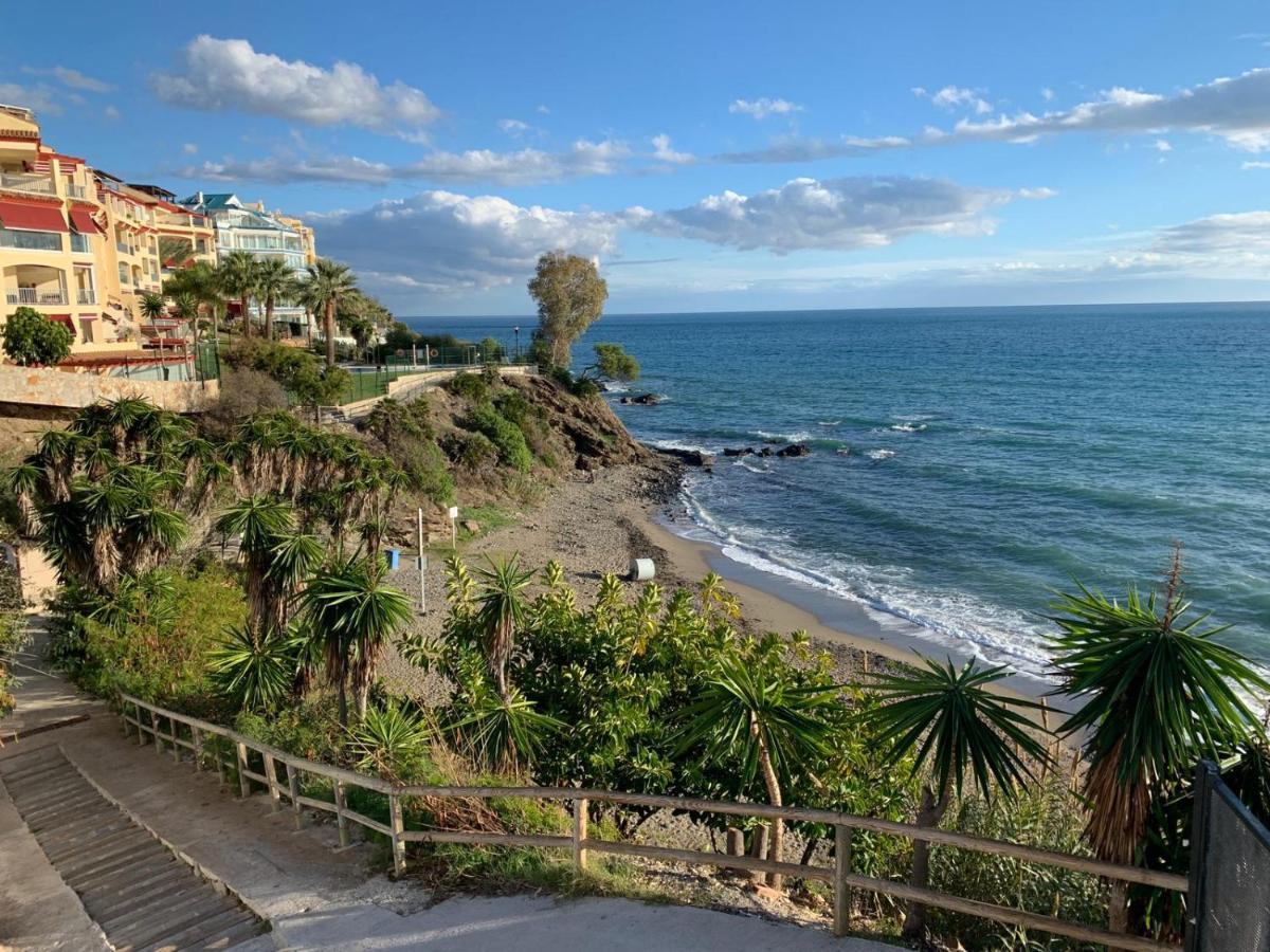 Piso En Zona Tranquila De - Torrequebrada Golf Apartment Benalmadena Exterior photo